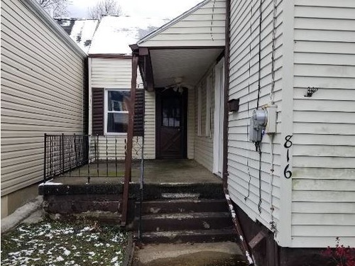 816  5TH AV  